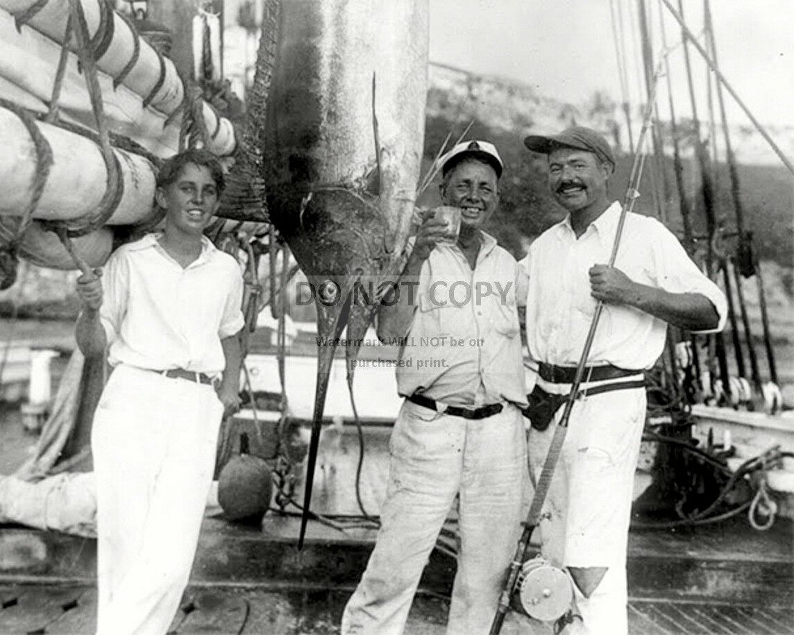 Ernest Hemingway With Marlin (fish) In Havana Harbor In 1932 8x10 Photo (dd-178)